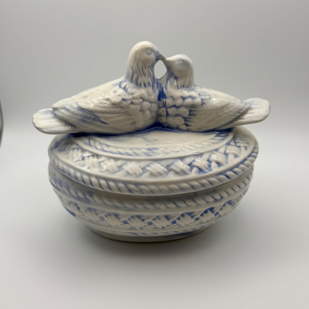 Vintage Ceramic Lovebirds Trinket Box Blue White Woven Basketweave Jewelry Dish